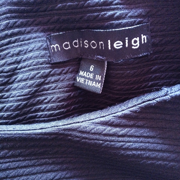 Floral Lace Trimmed Short Sleeve Textured Shift Dress - Picture 6 of 7